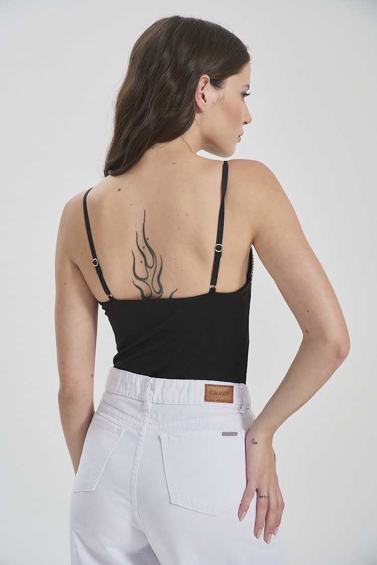 body con brillos