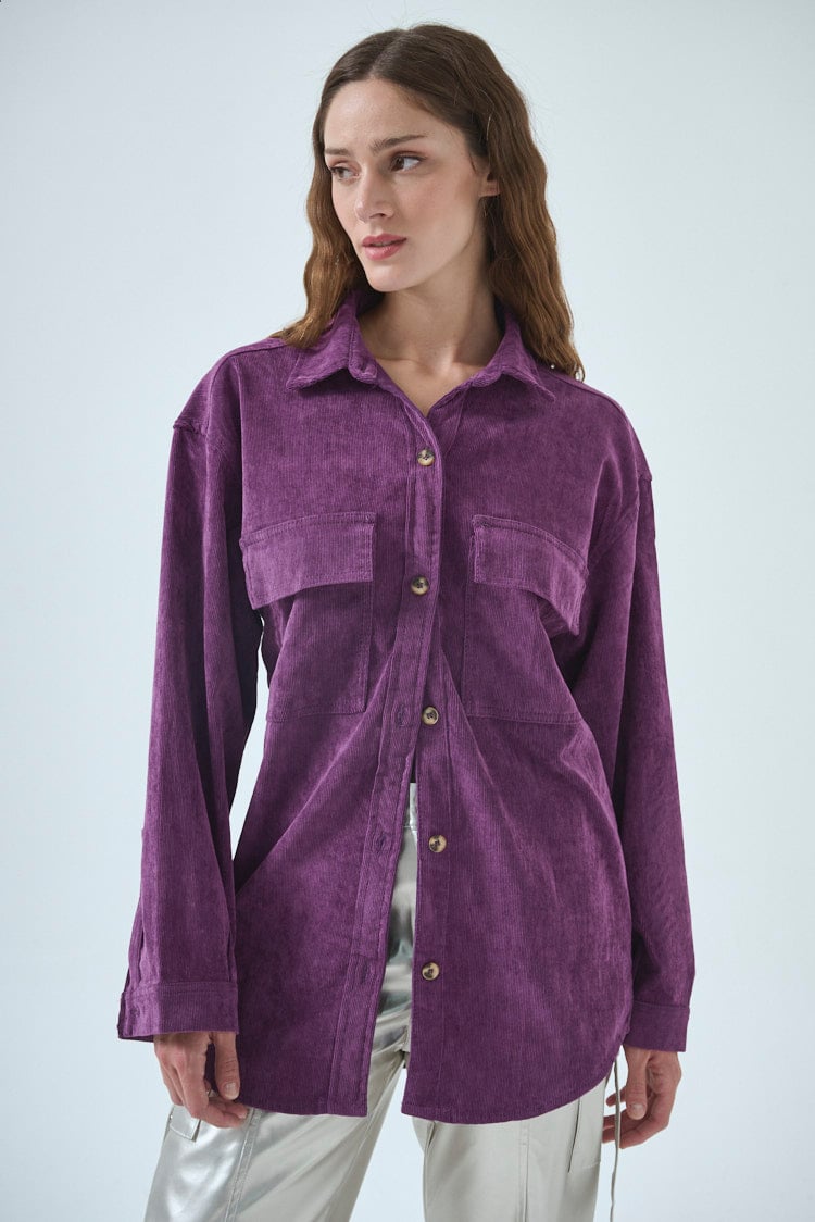 camisa oversize de corderoy