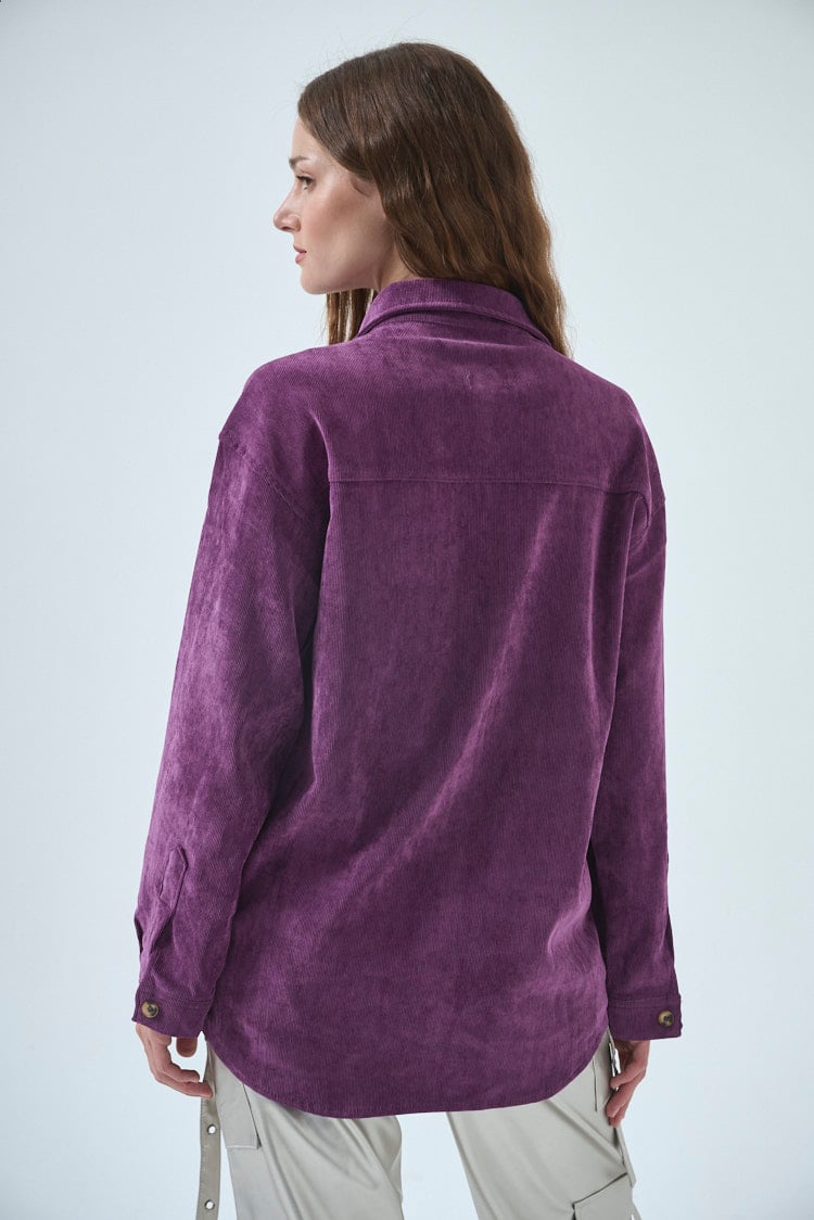 camisa oversize de corderoy