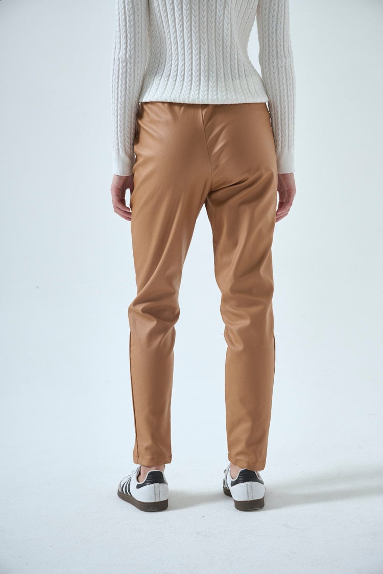 pantalon engomado