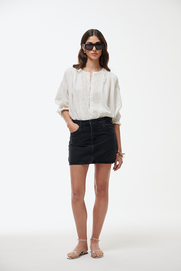 mini de jean negro