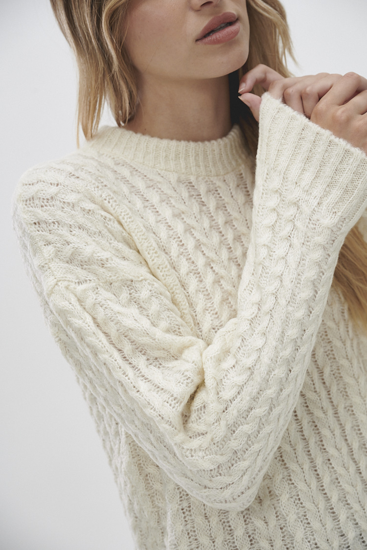 sweater hilo cuello redondo