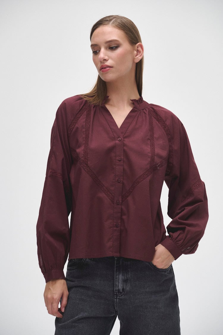 Camisa escotada