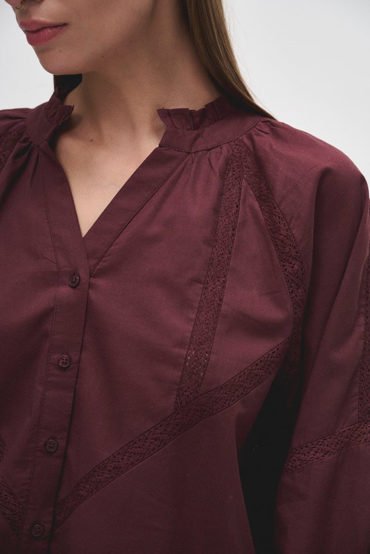 Camisa escotada