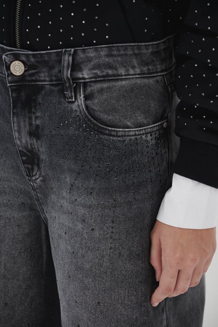 Jean wide leg negro con brillos