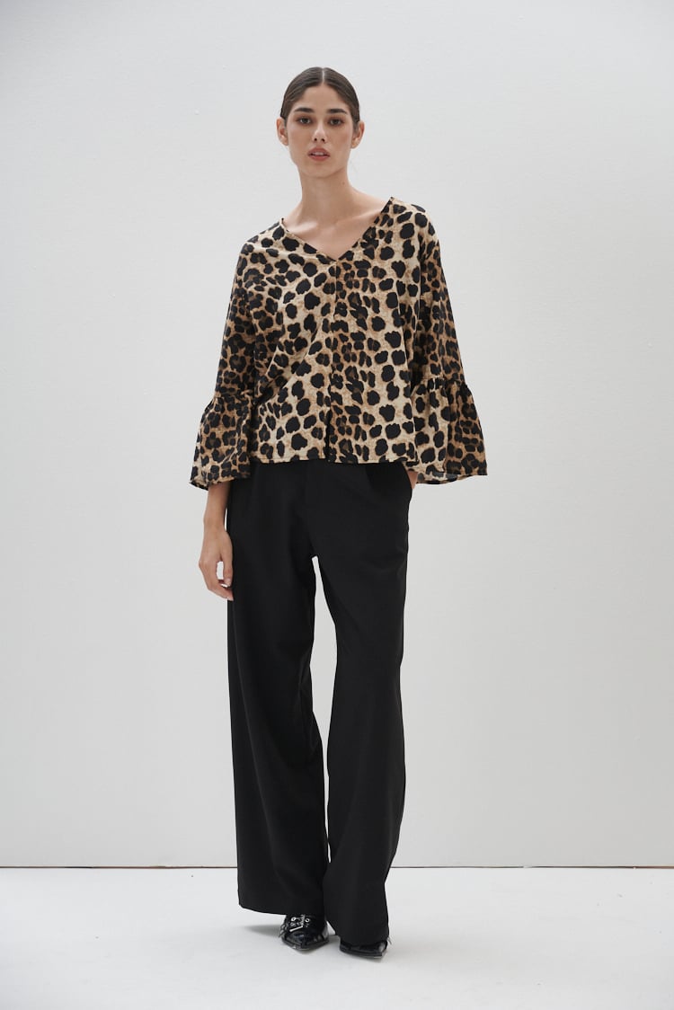 Blusa estampada animal print