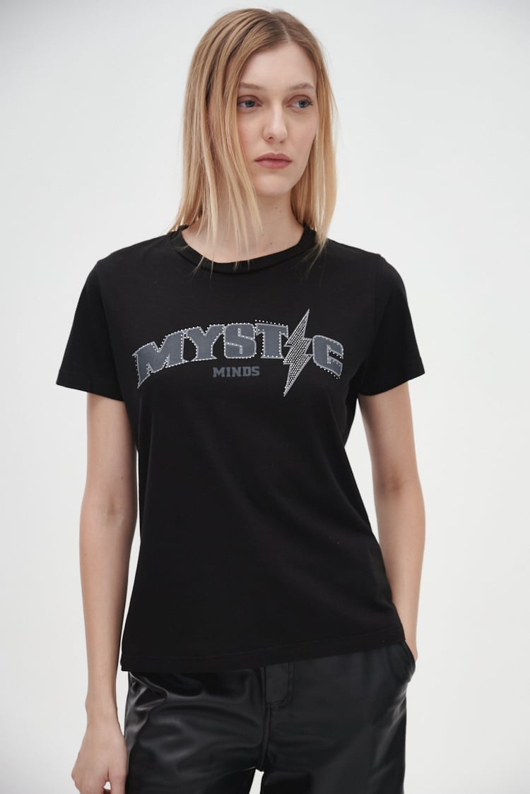 REMERA ESTAMPADA BRILLOS