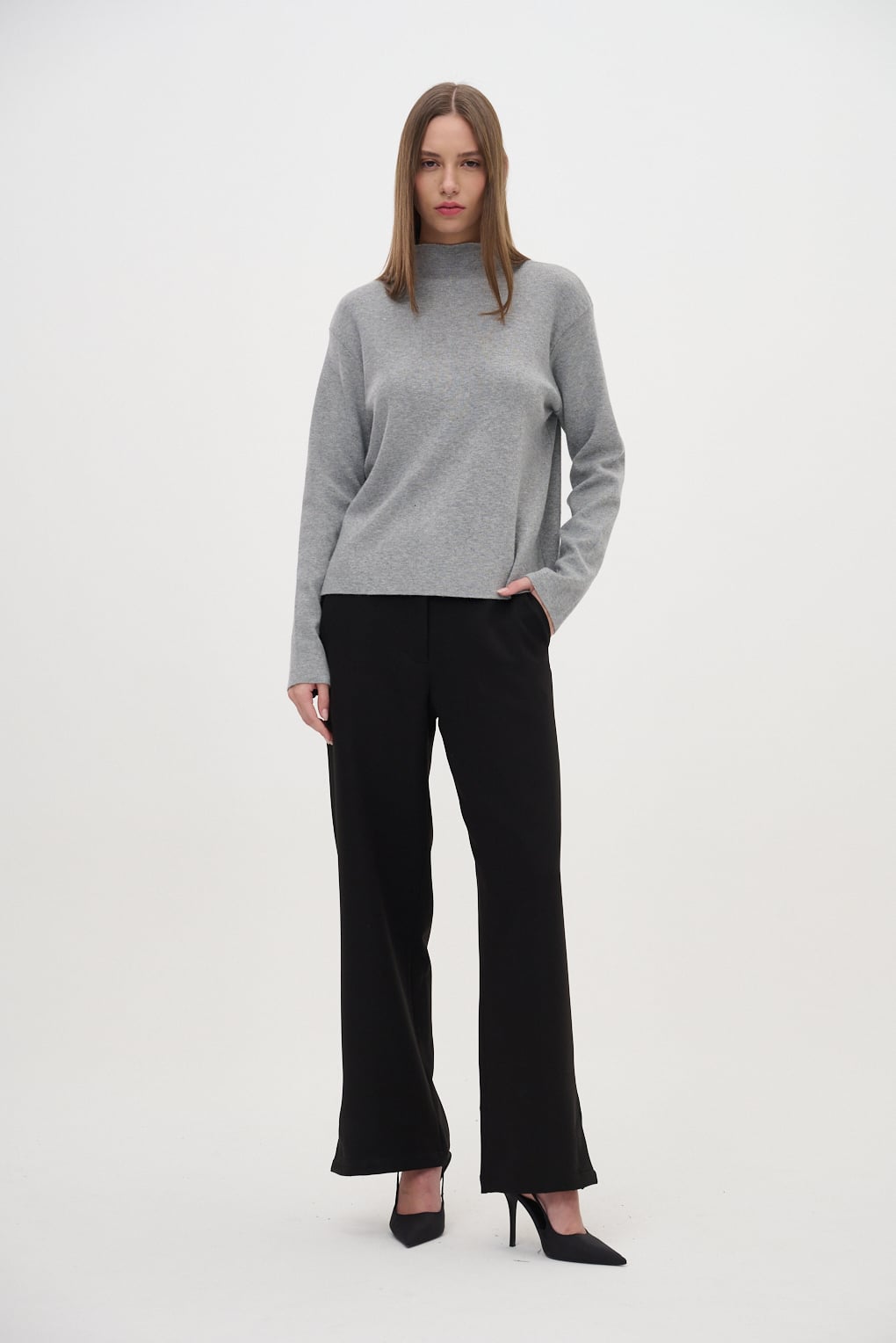 sweater liso cuello alto