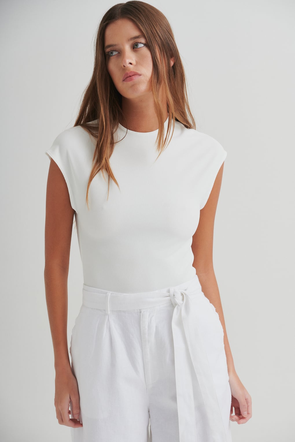 remera corta basica