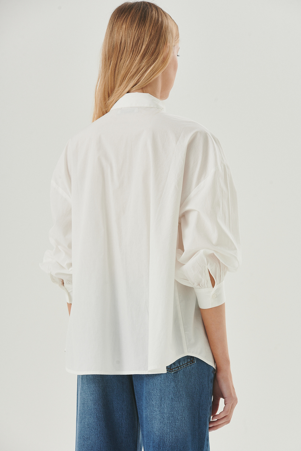 camisa bordada con brillos