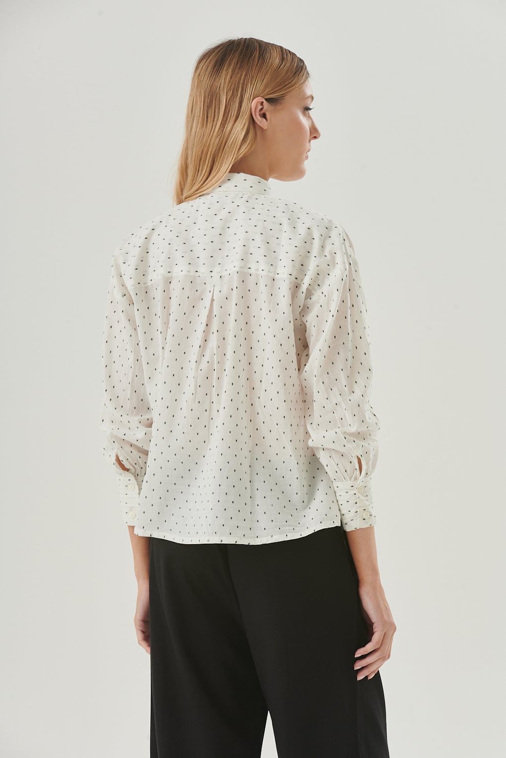camisa algodón efecto lunares