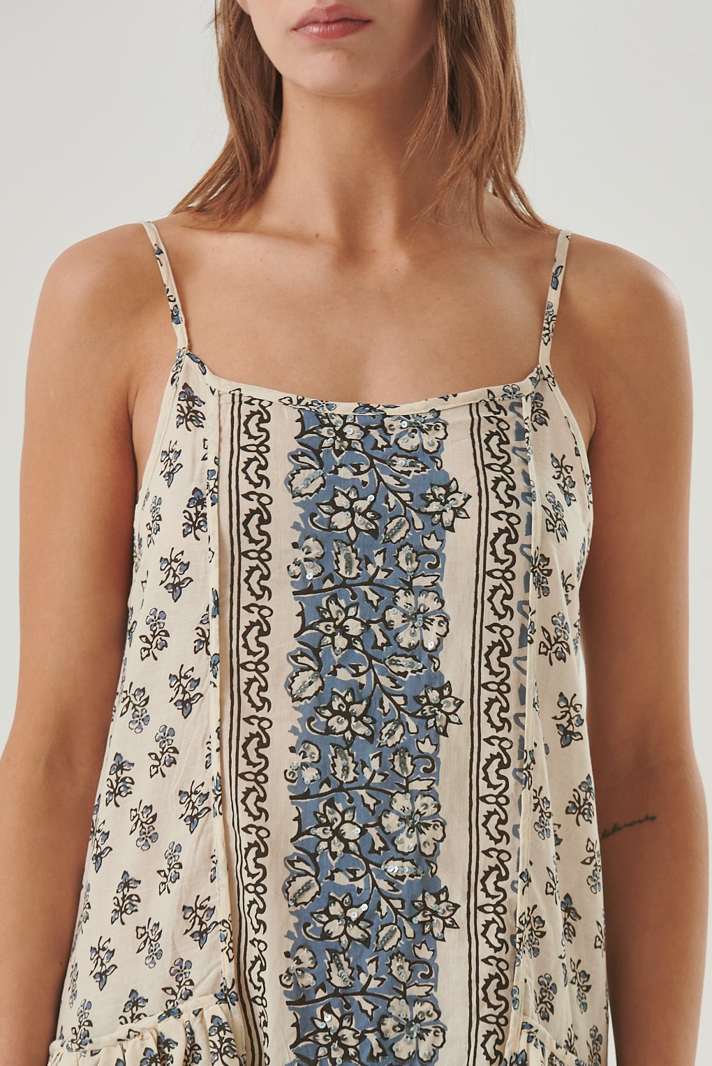 Vestido bretel estampado