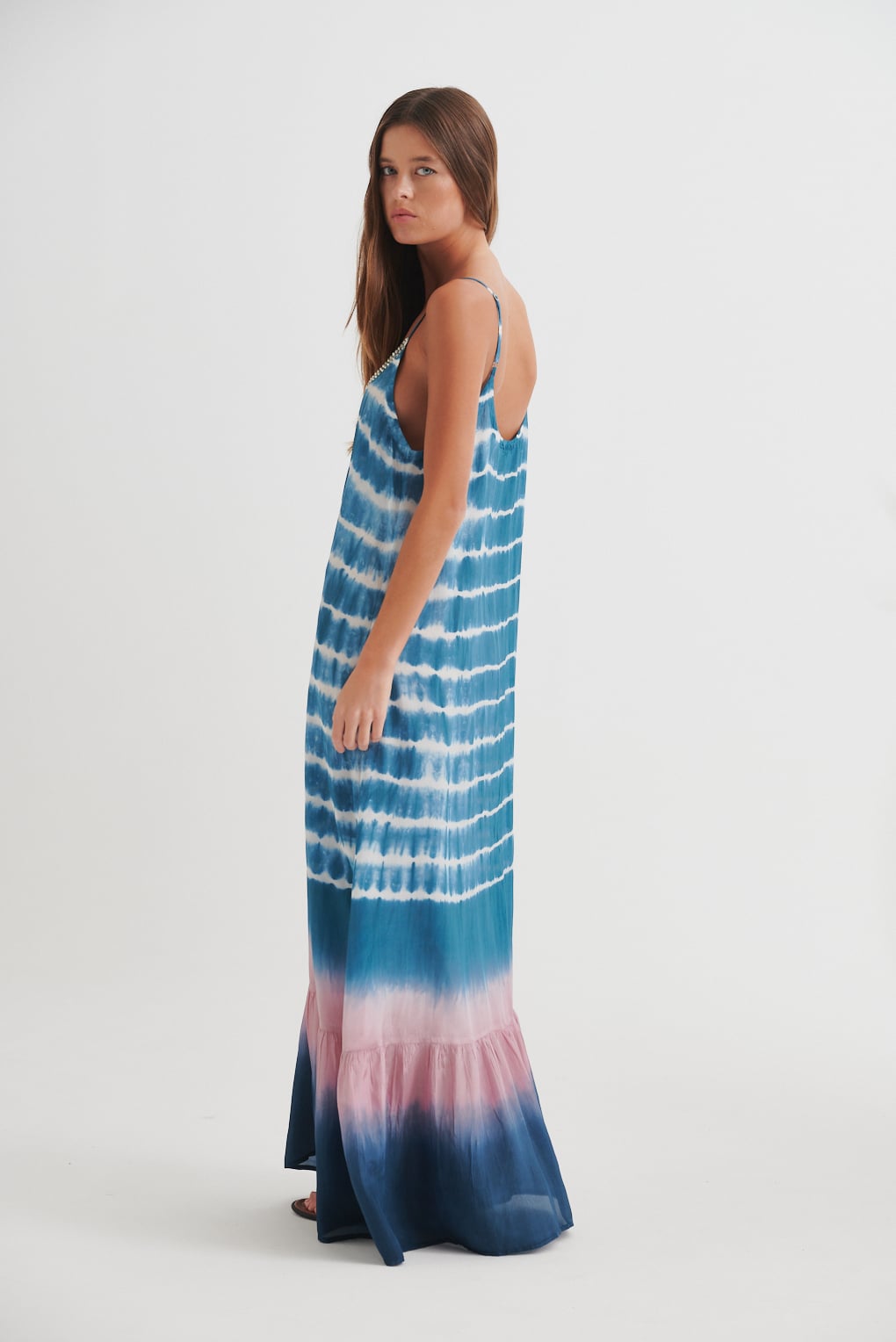 vestido azul estampado