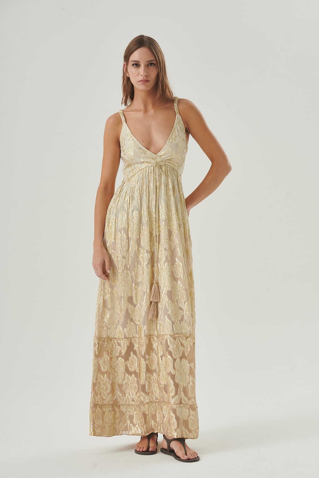 vestido largo dorado
