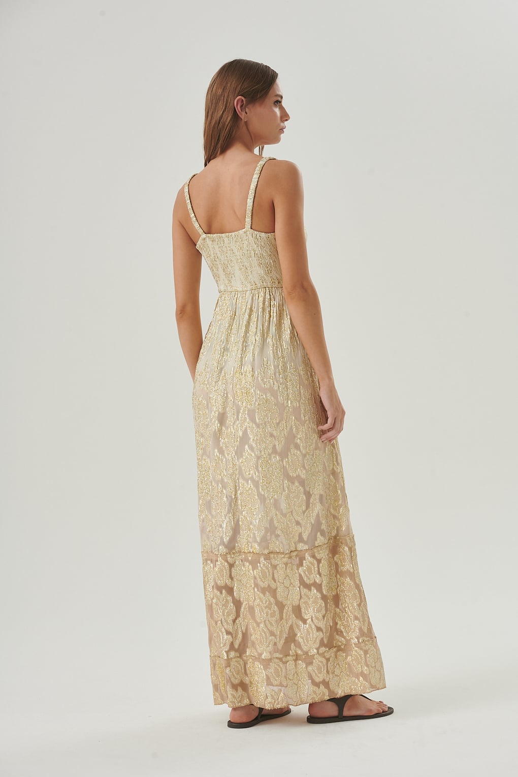 vestido largo dorado