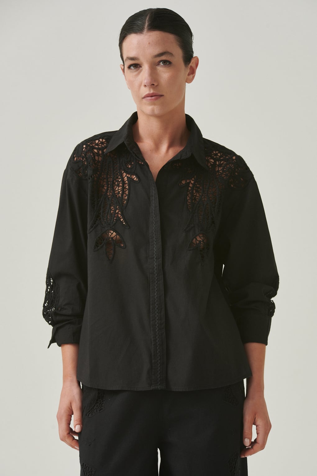 camisa algodón bordada