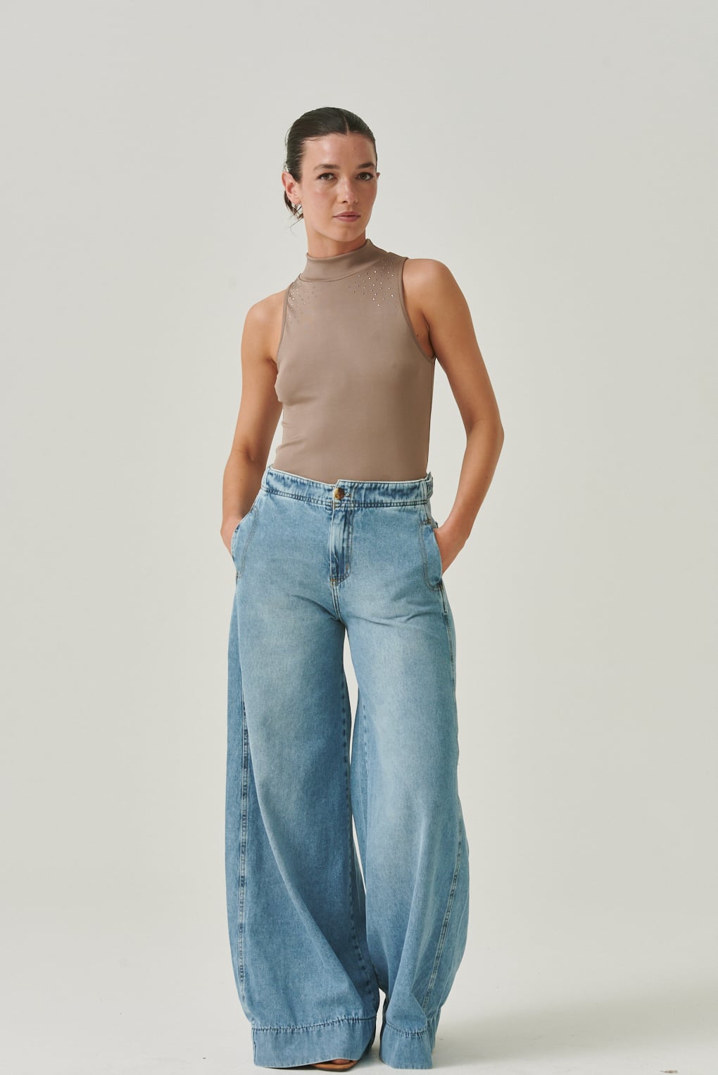 musculosa poliéster con brillos