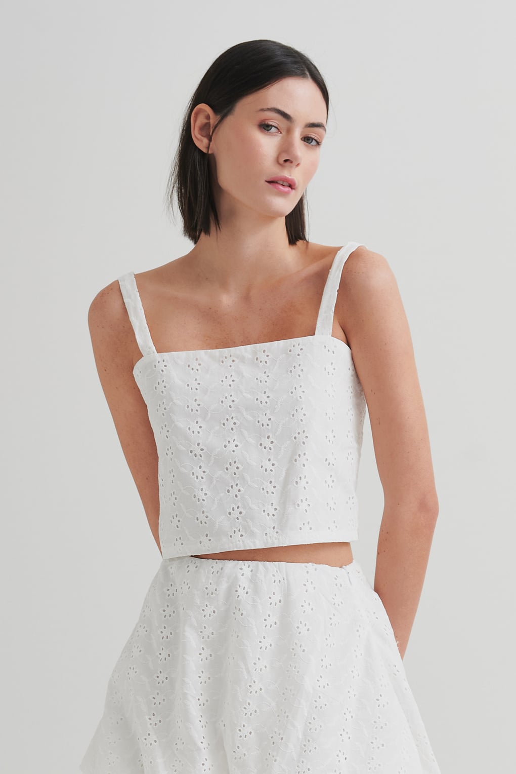 top broderie
