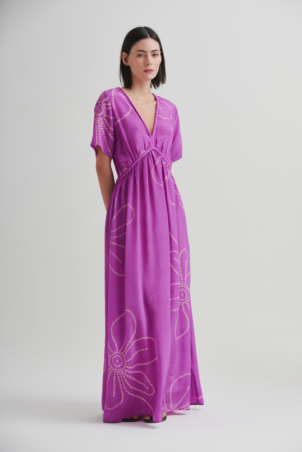 vestido estampado violeta
