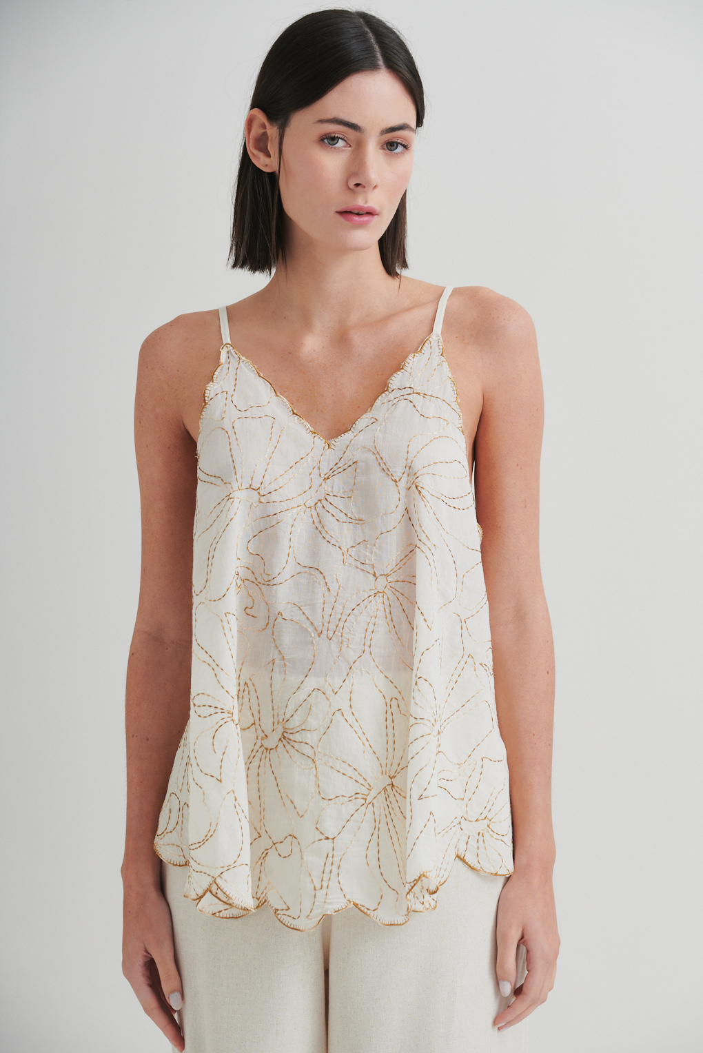  top bordado floral