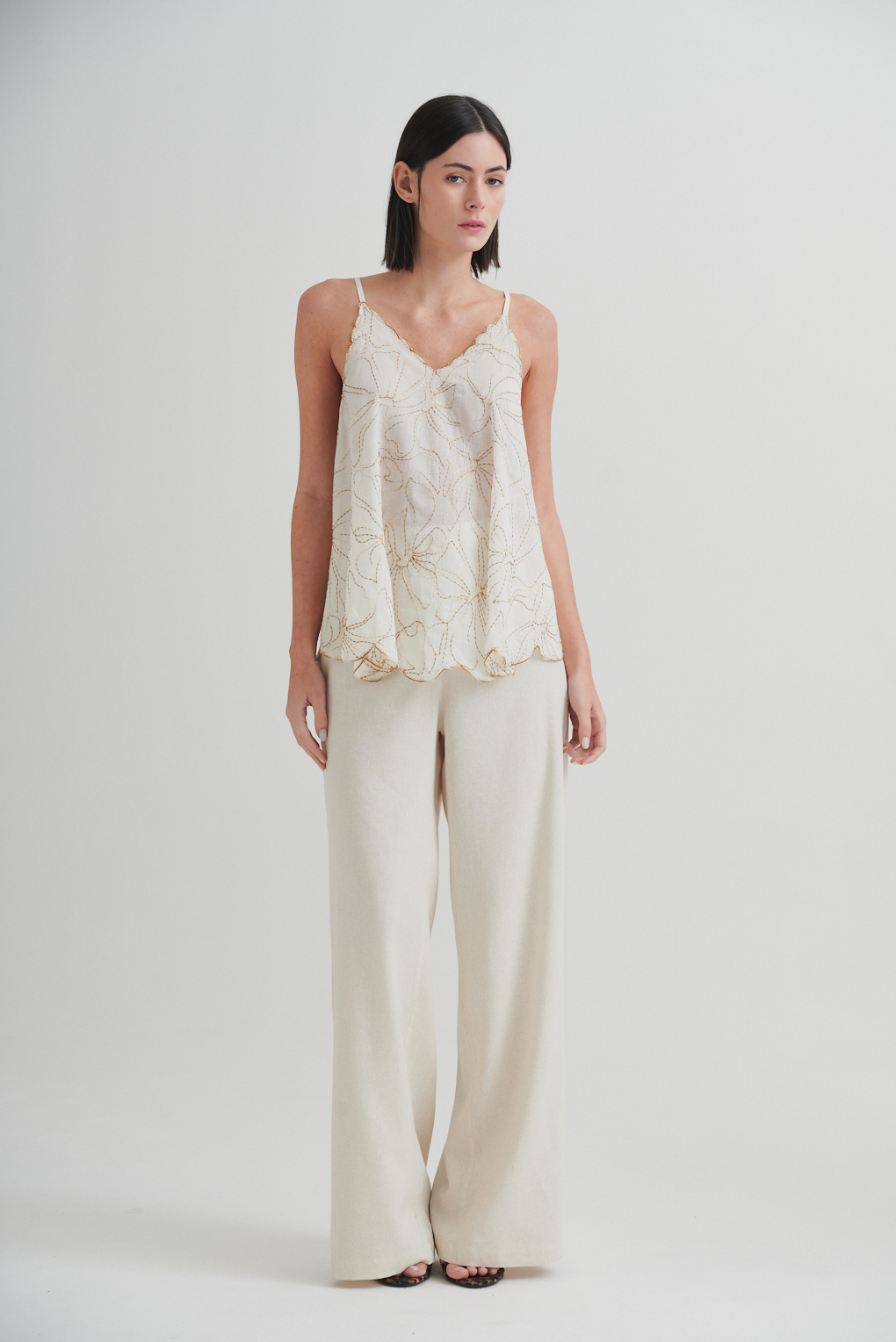  top bordado floral