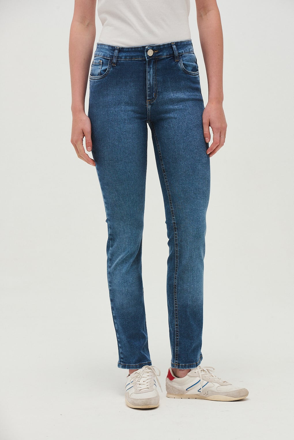 jean straight