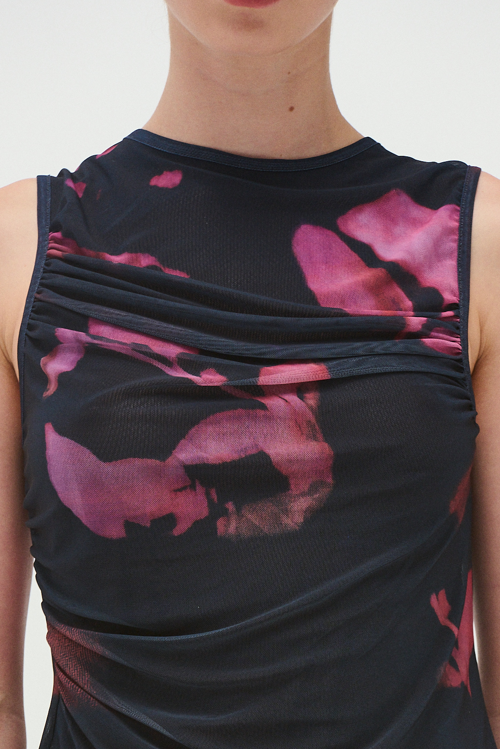 musculosa de tul