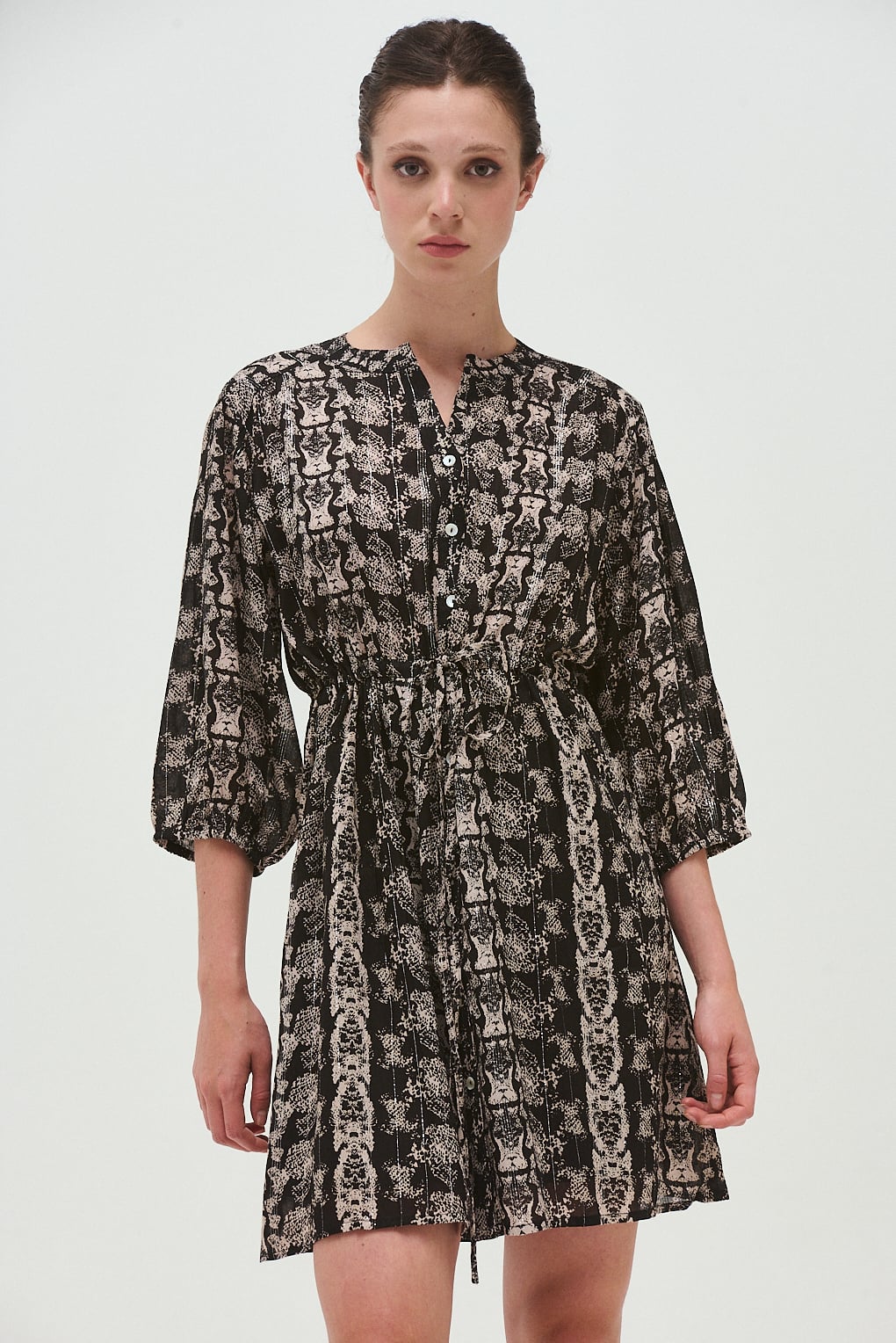vestido lurex estampado